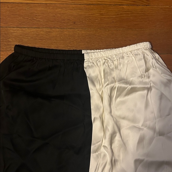 NWT fashion brand company satin two toned pants black ivory medium - Picture 3 of 7